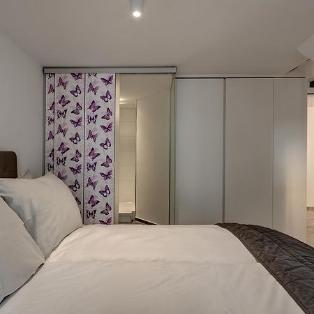 Smartroom The Residence La Cittadella Баден Екстериор снимка