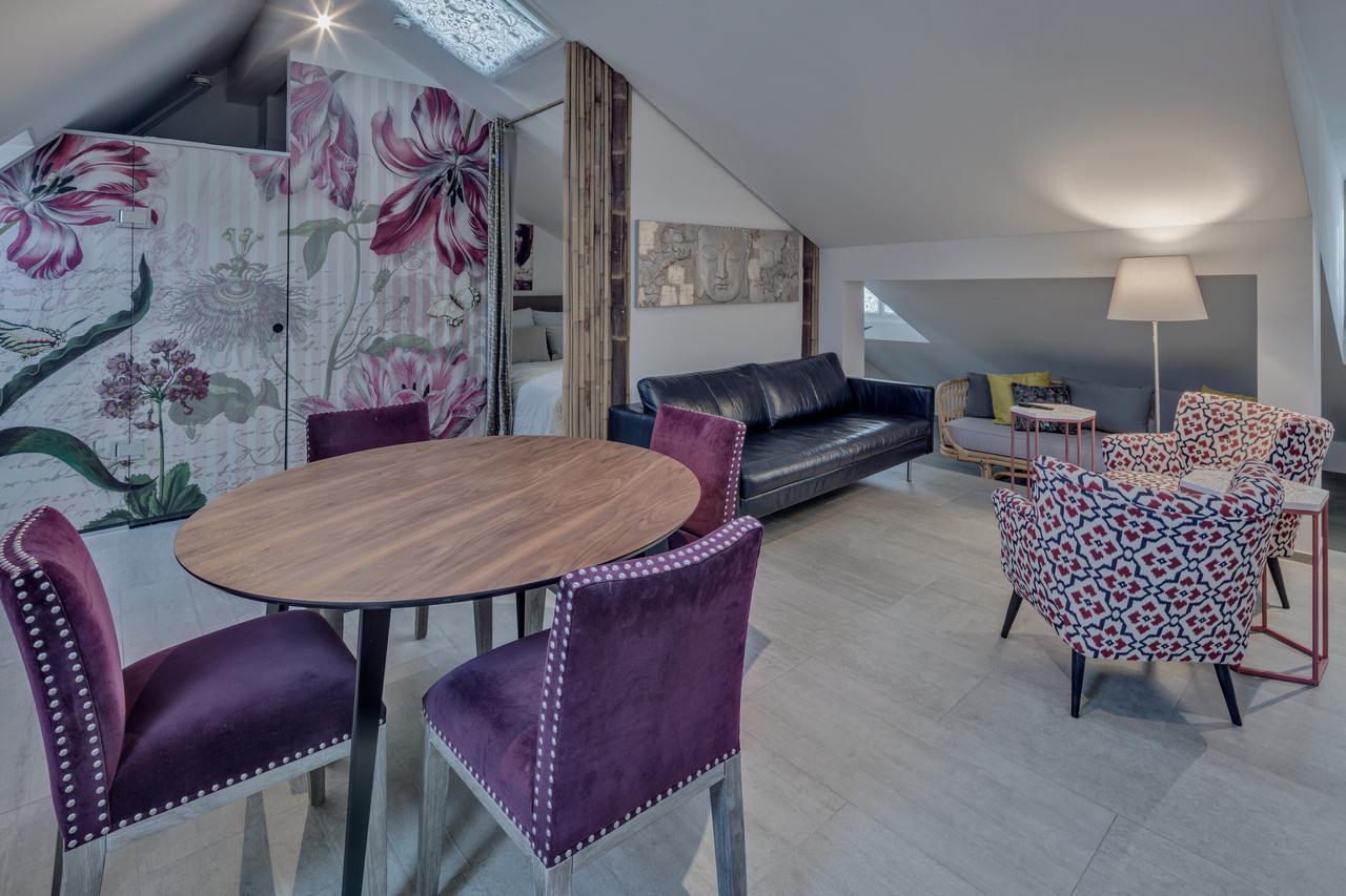 Smartroom The Residence La Cittadella Баден Екстериор снимка
