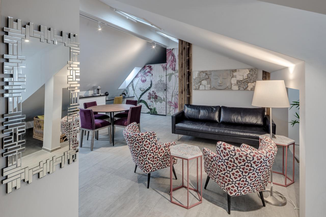Smartroom The Residence La Cittadella Баден Екстериор снимка